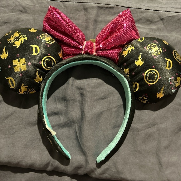Disney Pink and Black Minnie Mouse Ears Headband - Picture 2 of 2